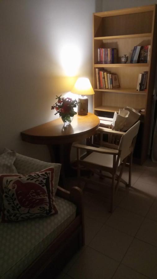 Phoeve Apt-Lovely 1-Br Rental Near The Beach Kalathas Dış mekan fotoğraf