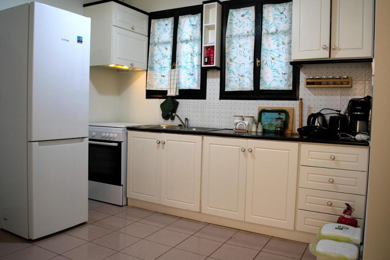 Phoeve Apt-Lovely 1-Br Rental Near The Beach Kalathas Dış mekan fotoğraf