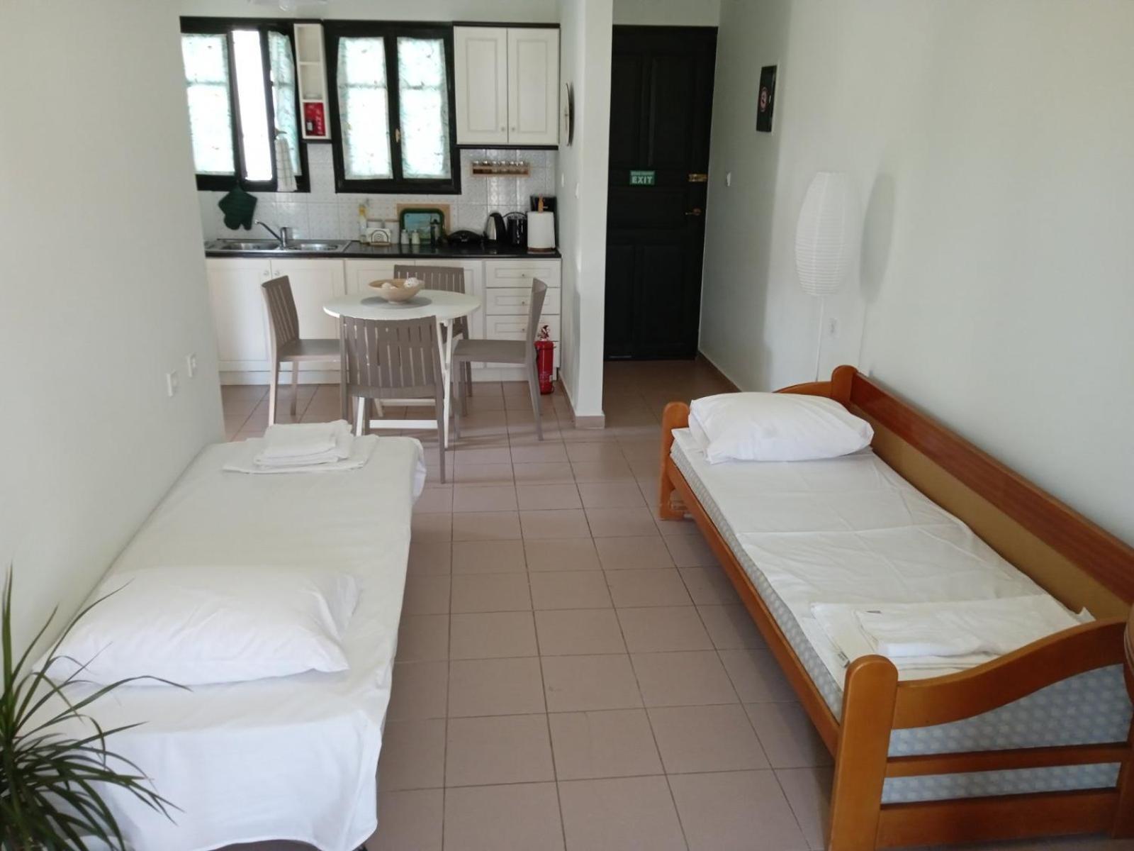 Phoeve Apt-Lovely 1-Br Rental Near The Beach Kalathas Dış mekan fotoğraf
